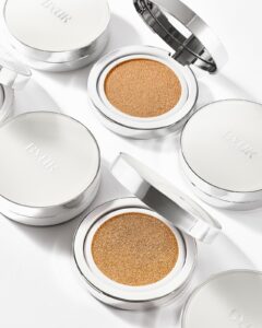 バイユア春ベースメイク、“発光ツヤ×カバー力”を両立する最高峰クッションファンデなど