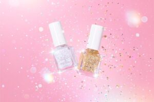 パラドゥ冬ラメネイル、“まるで金平糖”オーロラホロ輝くクリアカラー＆はちみつゴールド