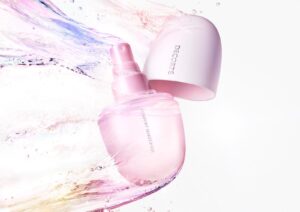 コスメデコルテ夏コスメ、“グリーンフローラルの香り”の水感メイクキープミスト